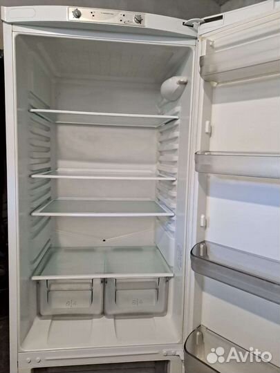 Холодильник Ariston 2метра доставка