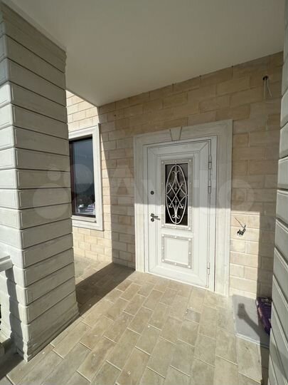 Дом 228,2 м² на участке 9 сот.