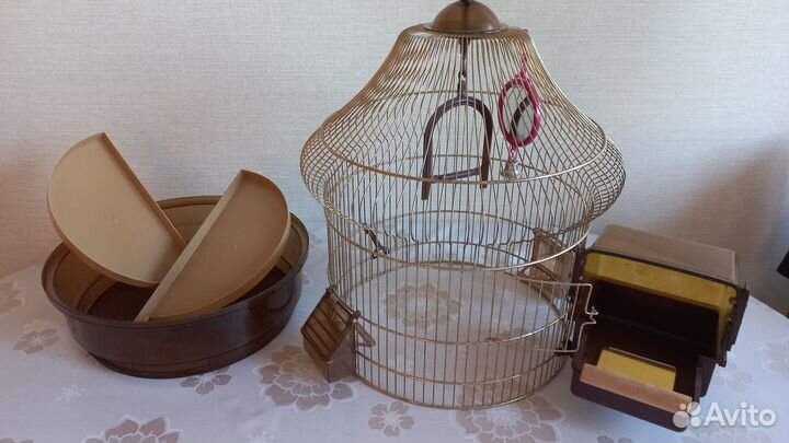 Большая клетка для птиц