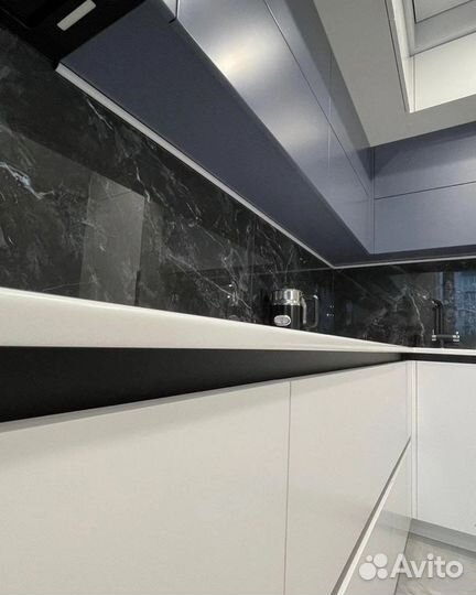 Большая стильная кухня под ваши размеры