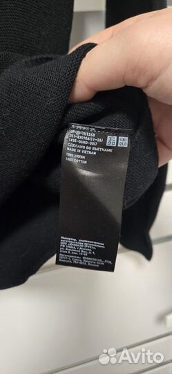 Uniqlo джемпер 3D вязка