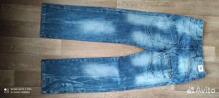 Джинсы
