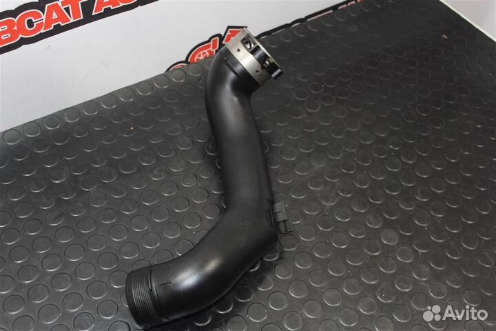 Патрубок интеркулера BMW 5 F10 F11