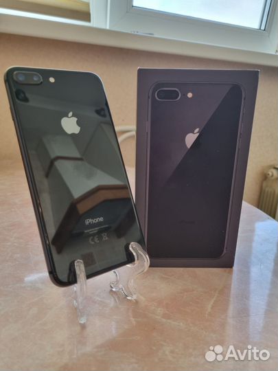 iPhone 8 Plus, 64 ГБ