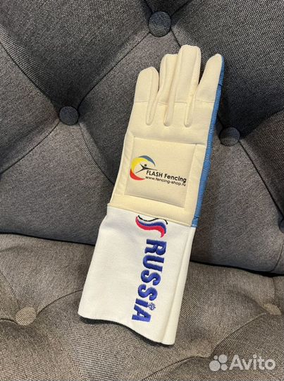 Перчатка для фехтования новая