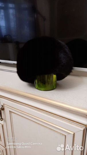 Женский берет из меха норки