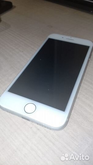 iPhone 8, 64 ГБ