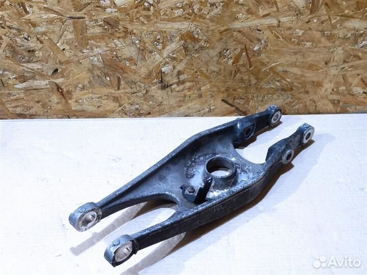 Рычаг задний Bmw M3 E90 4.0 I бензин 2010