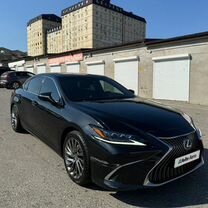 Lexus ES 2.5 AT, 2019, 138 000 км, с пробегом, цена 3 440 000 руб.