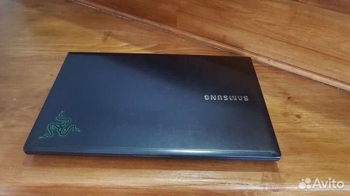 Ноутбук Samsung