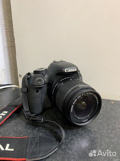 Зеркальный фотоаппарат