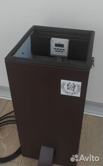 Кормушка для собак автоматическая (новая)