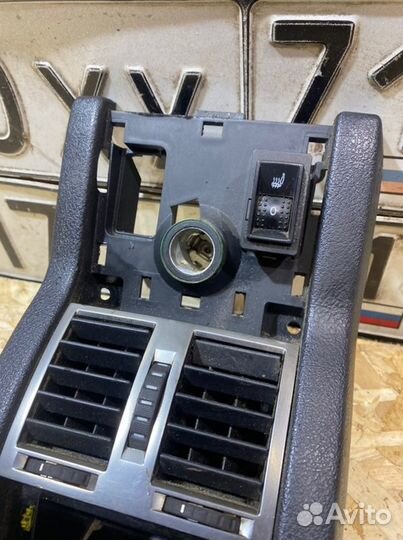 Задняя часть подлокотника Skoda Superb 2.8 2002