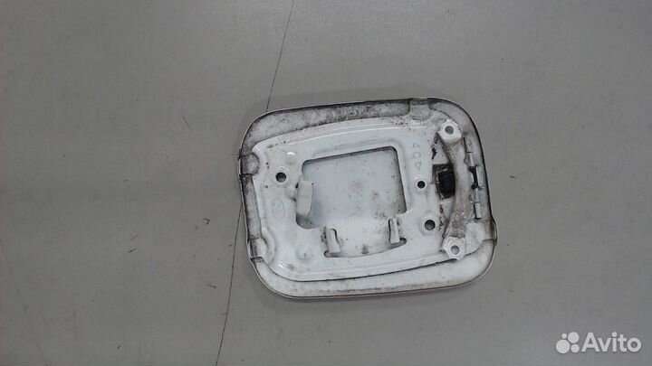 Лючок бензобака Toyota Corolla E15, 2011