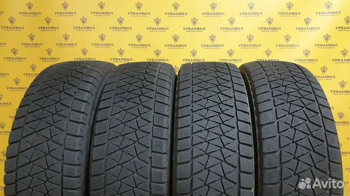 Bridgestone Blizzak DM-V2 215/70 R16 100Q