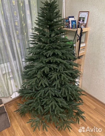 Елка искусственная