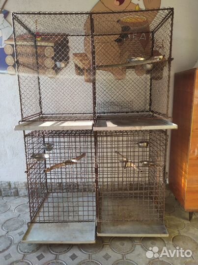 Большая клетка для птиц