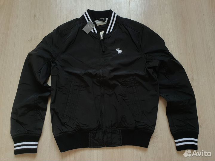 Куртка легкая Abercrombie & Fitch M