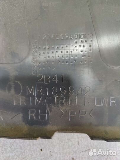 Накладка стойки mitsubishi lancer 7