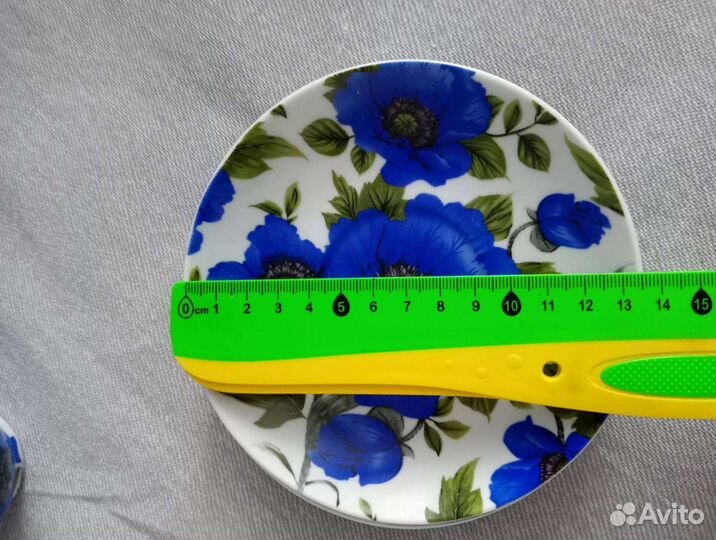 Красивая чайная пара на подставке