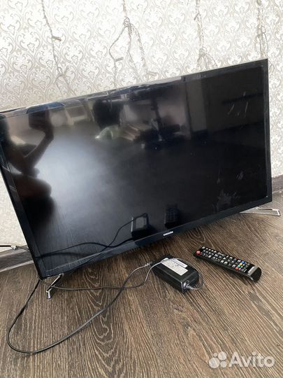Телевизор Samsung UE32J4500AK
