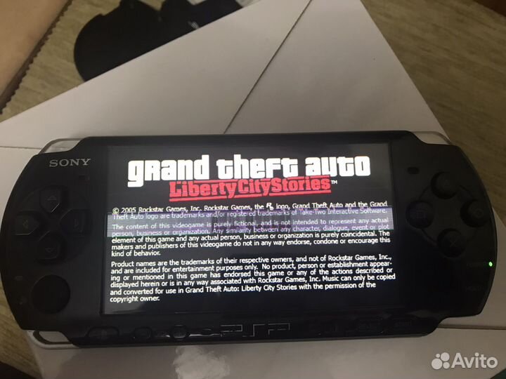 Sony psp и две игры