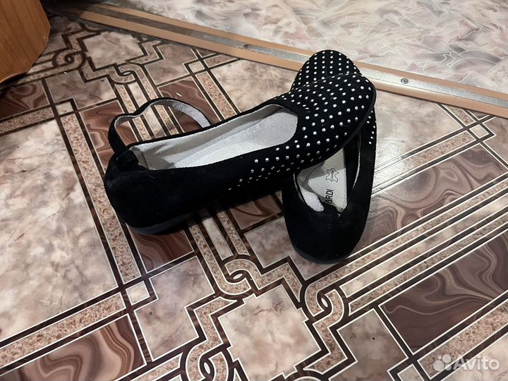 Обувь для девочки летняя