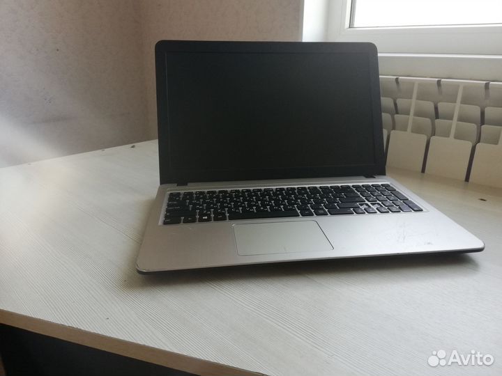 Ноутбук asus laptop