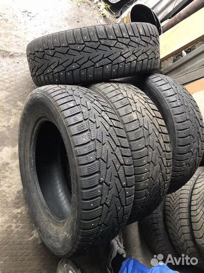 Nokian Tyres Hakkapeliitta 7 215/65 R16 21S