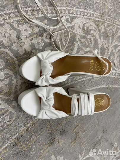 Туфли женские