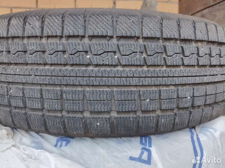 Nitto NT90W 225/65 R17