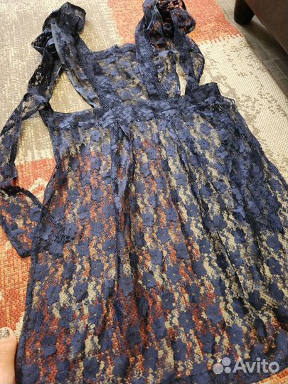 Фартук синий. Новый. На девочку 10-15