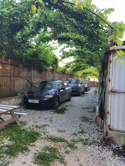 Дом 230 м² на участке 6,5 сот.