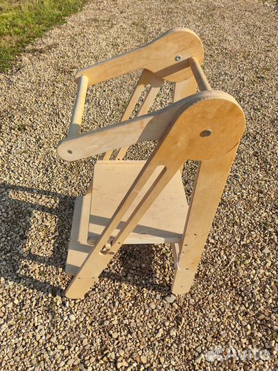 Башня маленького помощника Монтессори