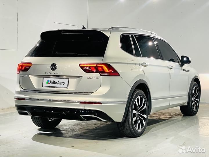 Volkswagen Tiguan L 2.0 AMT, 2021, 32 000 км