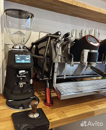 Профессиональная кофемашина Sanremo Cafe Racer