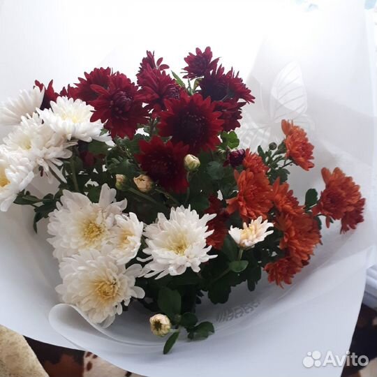 Букет из кустовых хризантем