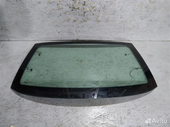 Заднее лобовое w219