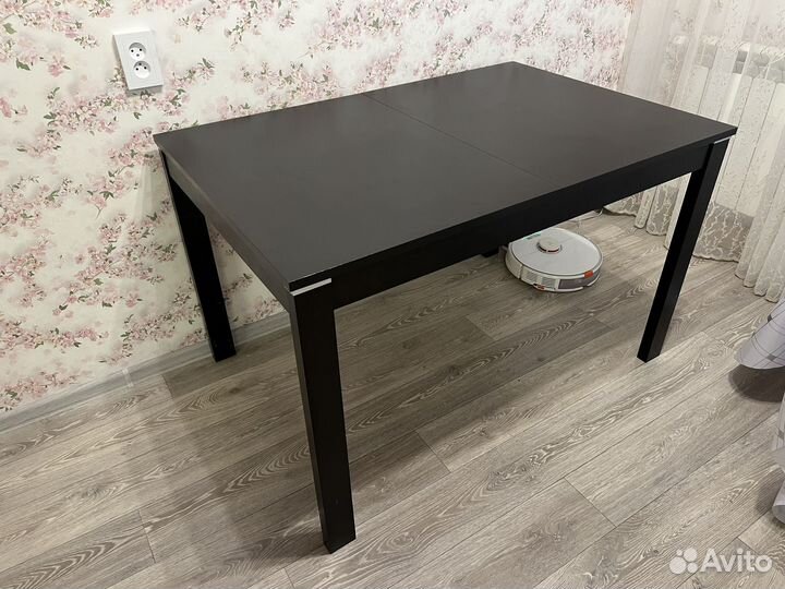 Кухонный стол