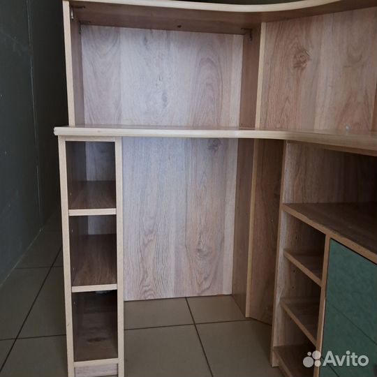 Стойка ресепшен