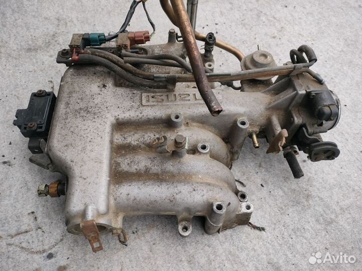 6vd1 Isuzu Opel впускной коллектор