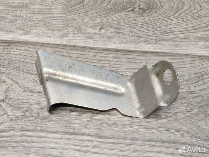 Кронштейн защиты передний левый BMW X3 F25