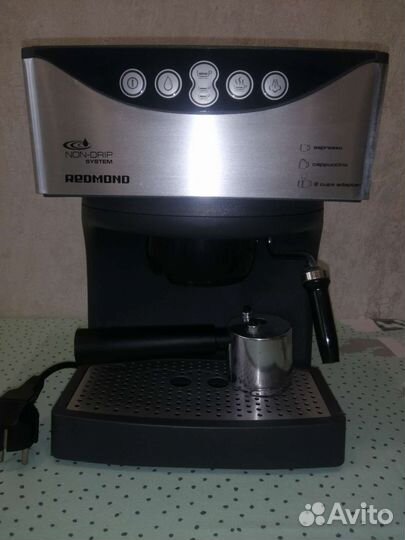 Кофеварка рожковая redmond rcm 1503