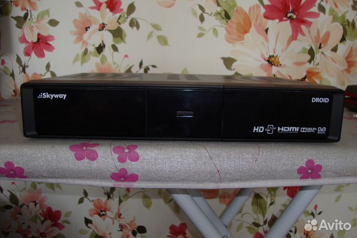 Спутниковый ресивер Skyway Droid (новый)