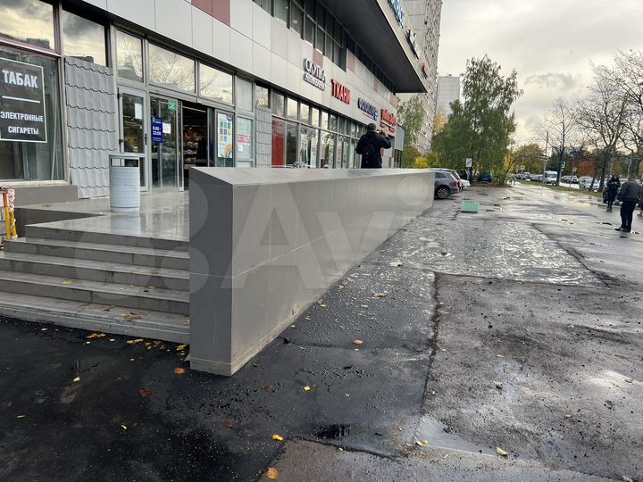 Торговая площадь, 1200 м²