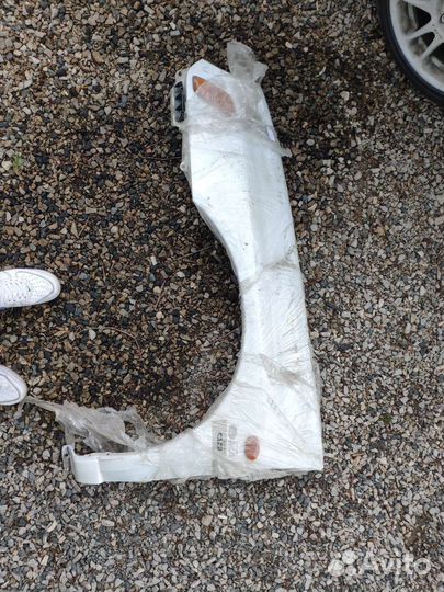 Крыло левое subaru wrx sti