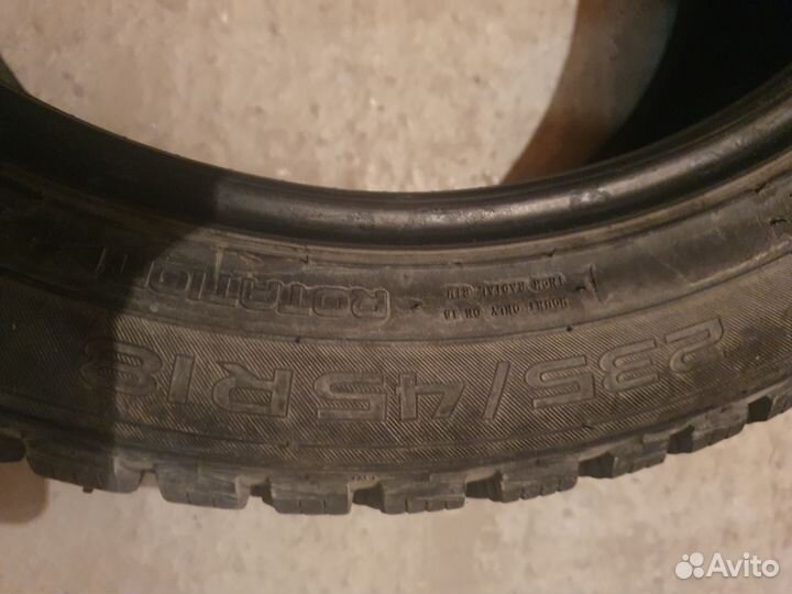 Nokian Tyres Hakkapeliitta 9 235/45 R18