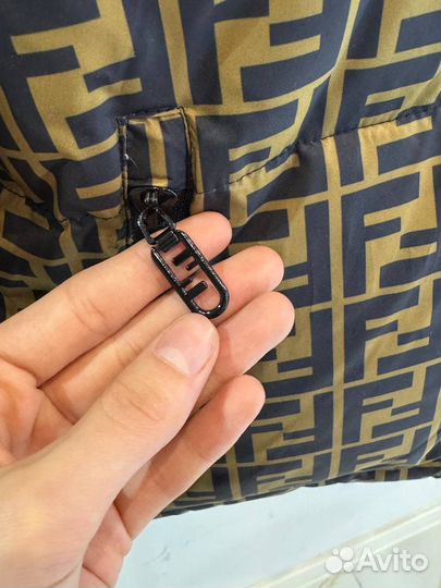 Fendi двухсторонний пуховик