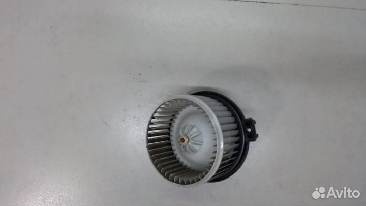 Двигатель отопителя Chevrolet Evanda, 2000