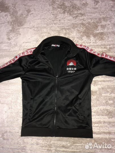 Кофта unaffected